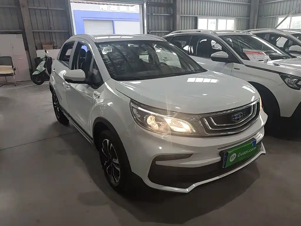 Geely Vision X3 — фото 4