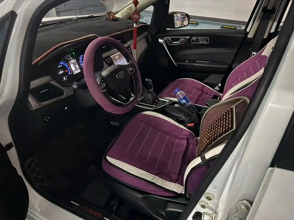 Geely Vision X3 — фото 4