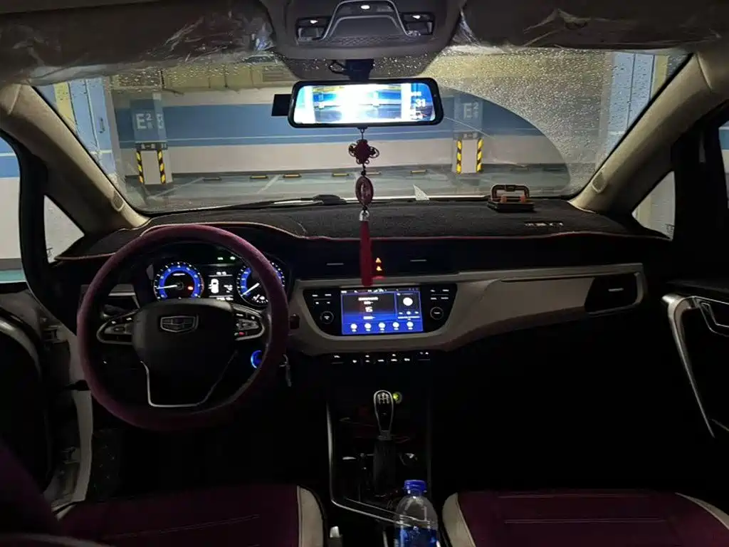Geely Vision X3 — фото 6