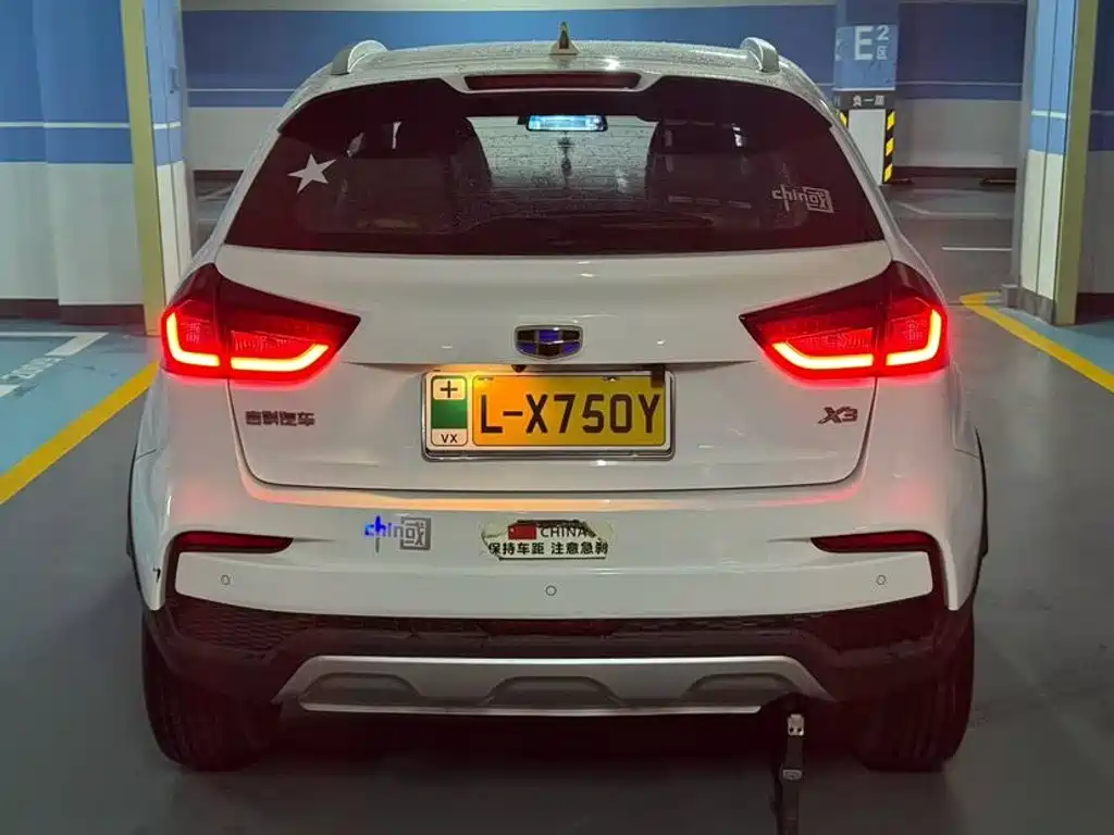 Geely Vision X3 — фото 8
