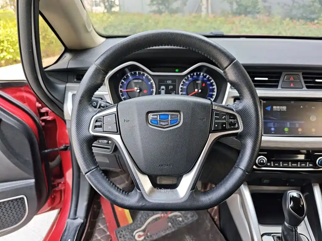 Geely Vision X3 — фото 11