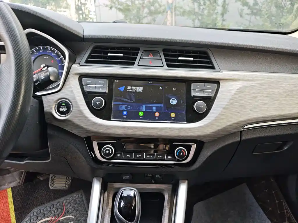 Geely Vision X3 — фото 13