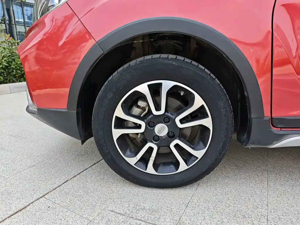Geely Vision X3 — фото 23