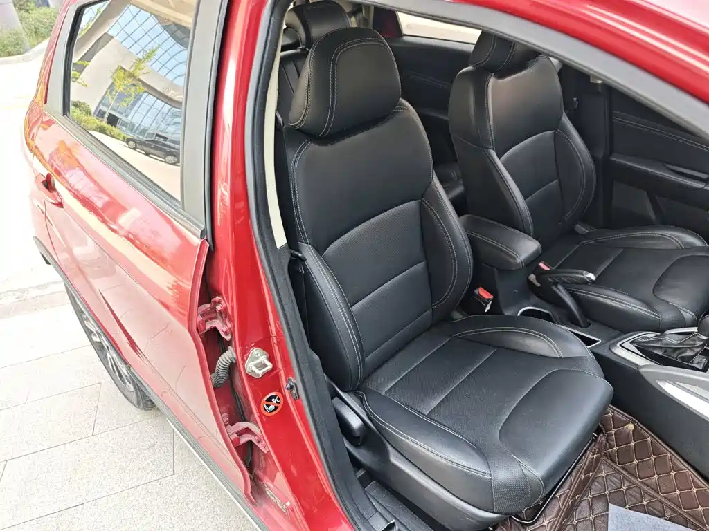Geely Vision X3 — фото 25