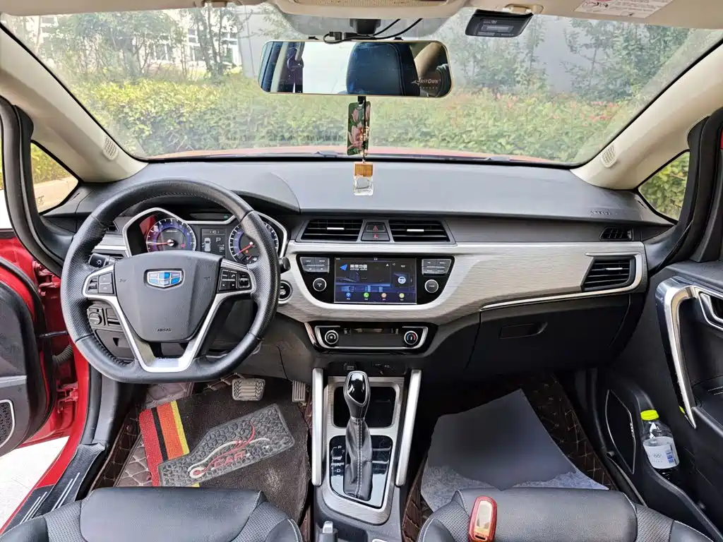 Geely Vision X3 — фото 10