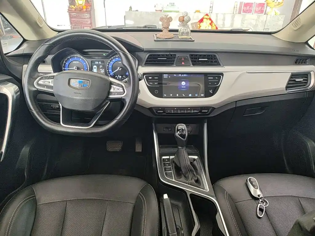 Geely Vision X3 — фото 6