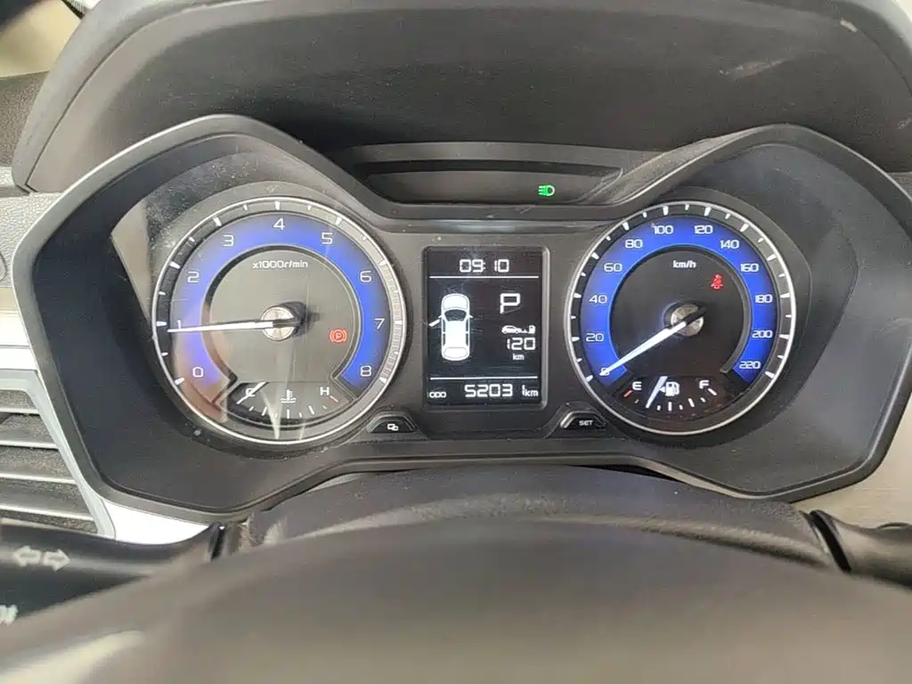 Geely Vision X3 — фото 8