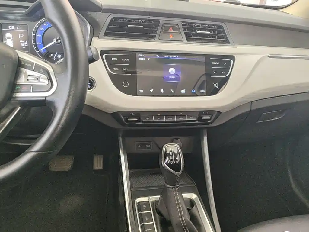 Geely Vision X3 — фото 9