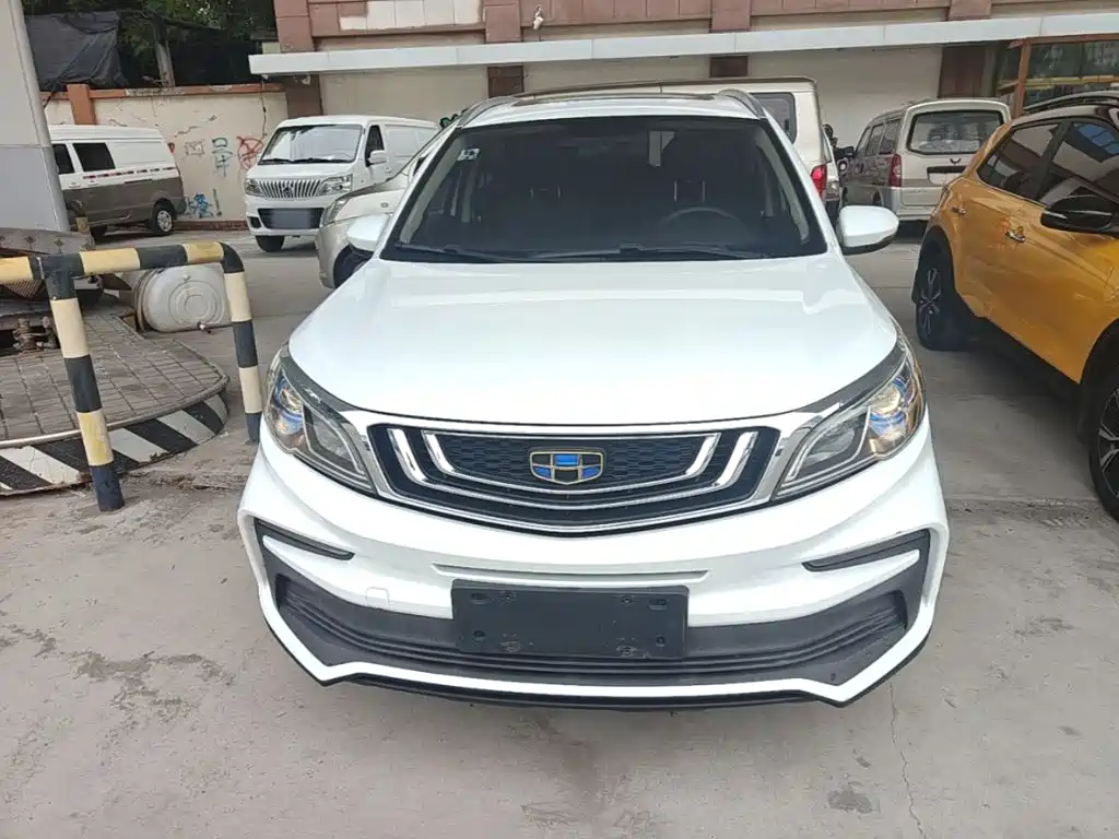 Geely Vision X3 — фото 3
