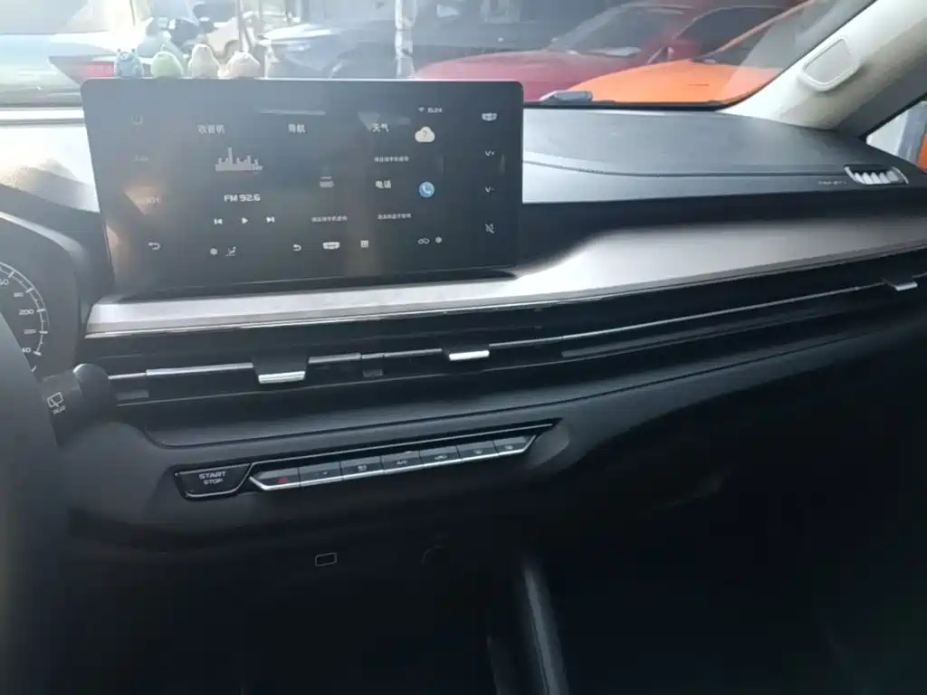 Geely Vision X3 — фото 10