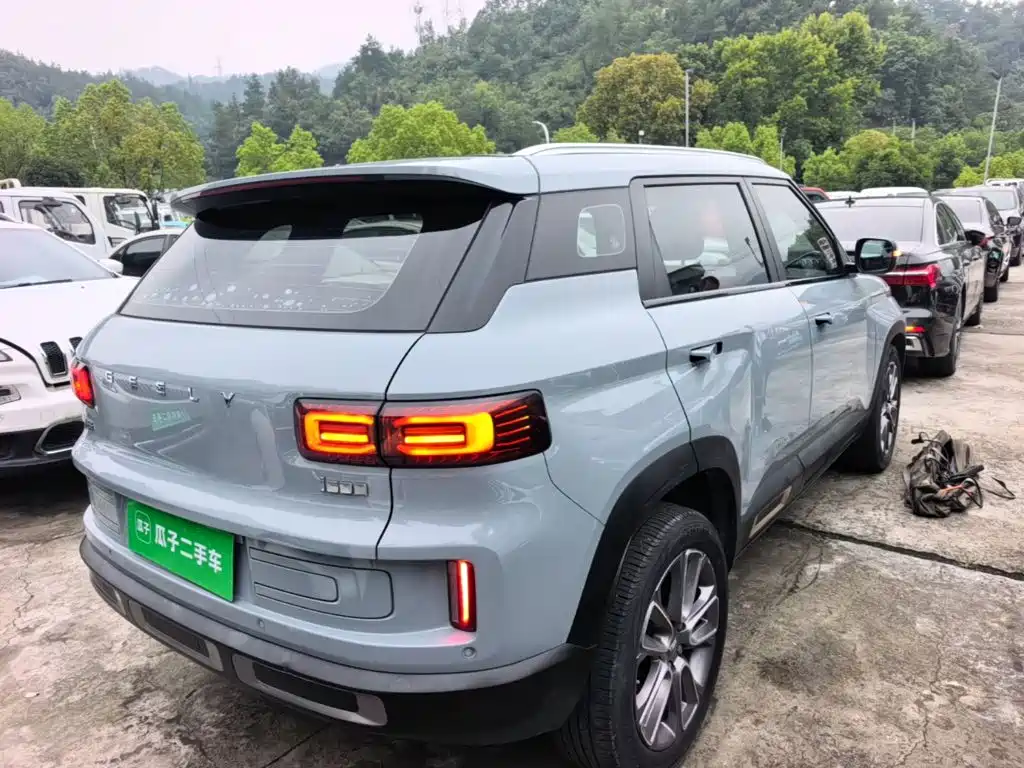 Geely Icon — фото 7