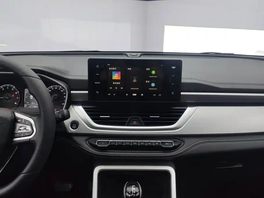 Geely Vision X6 — фото 13