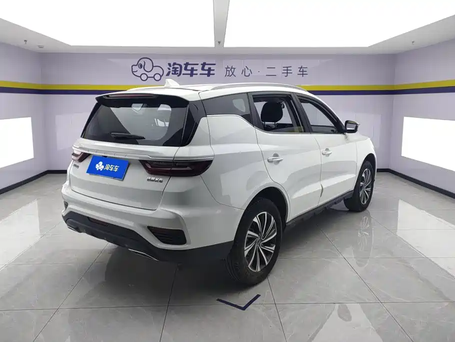 Geely Vision X6 — фото 3