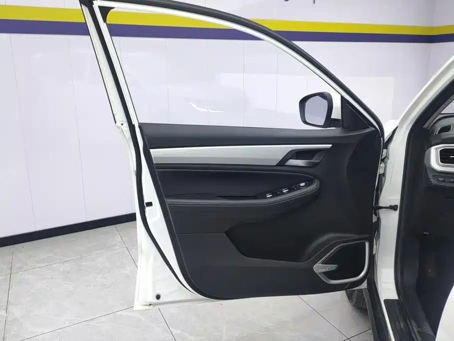 Geely Vision X6 — фото 7