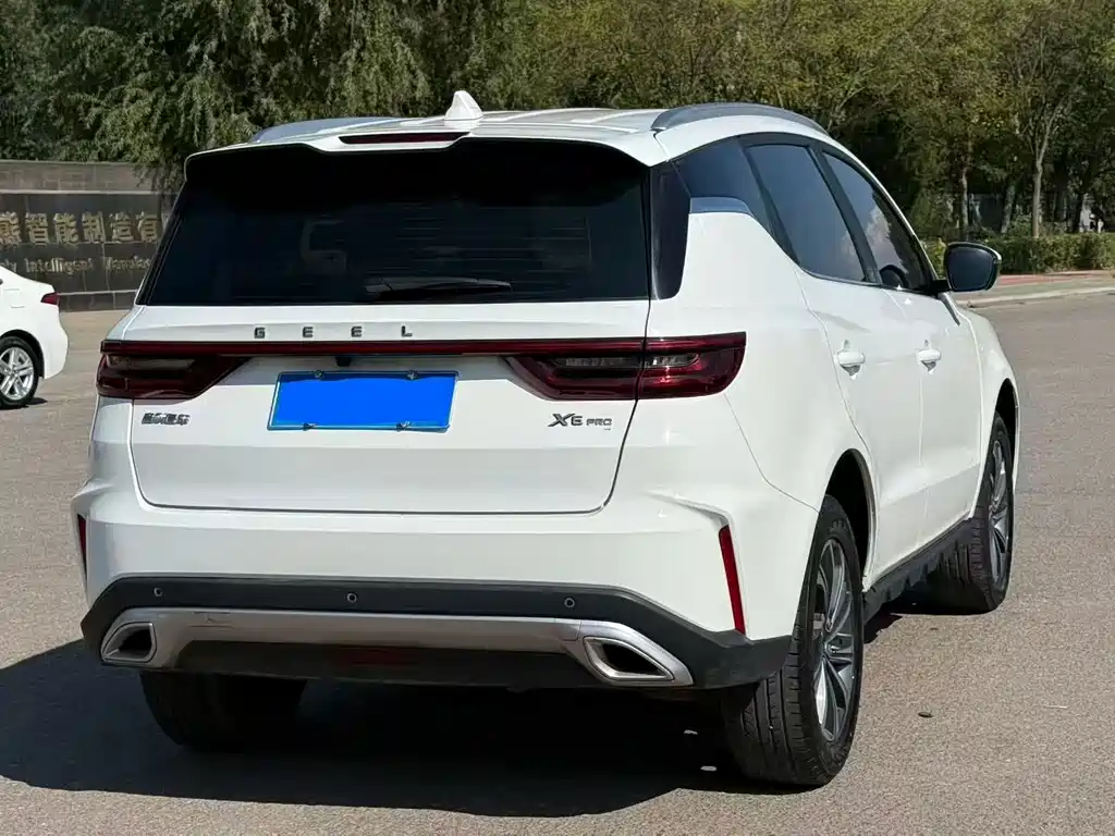 Geely Vision X6 — фото 7