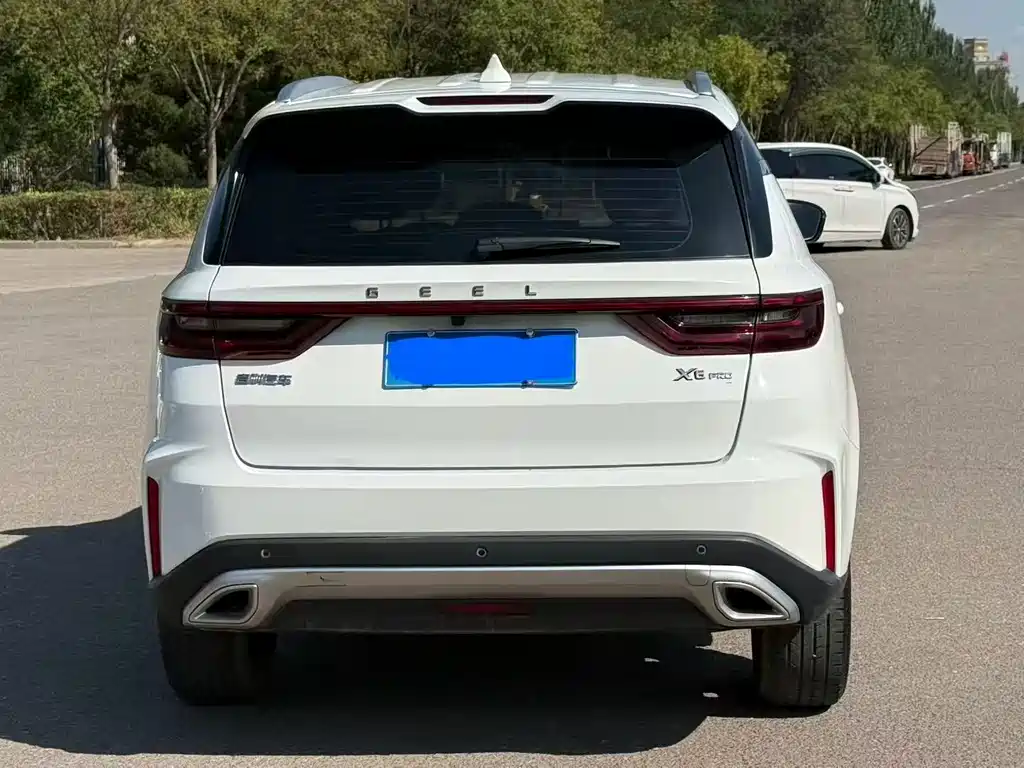 Geely Vision X6 — фото 8