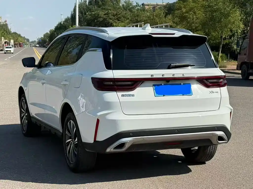 Geely Vision X6 — фото 9