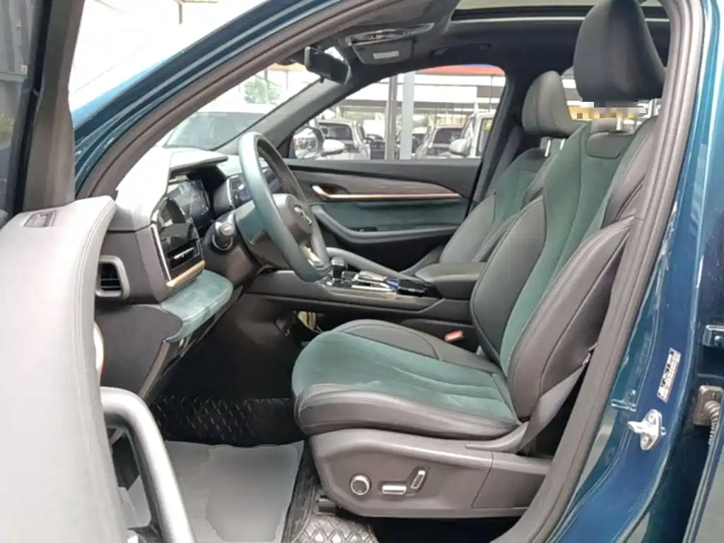 Geely Xingyue L — фото 15