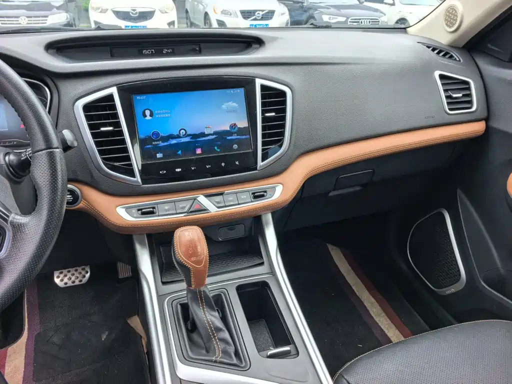 Geely Vision X6 — фото 13