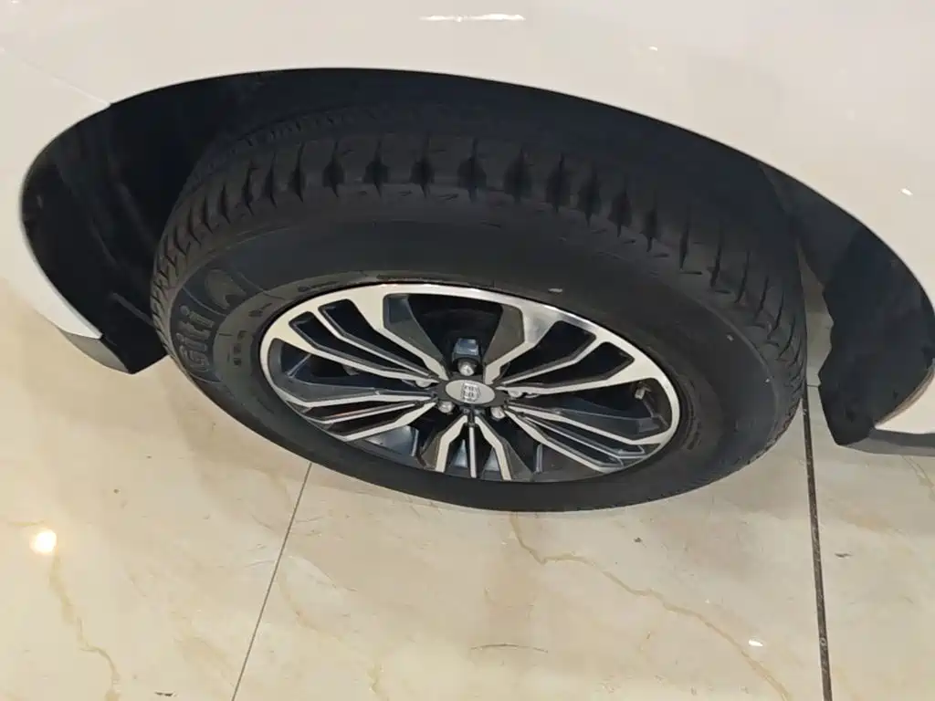 Geely Vision X6 — фото 23