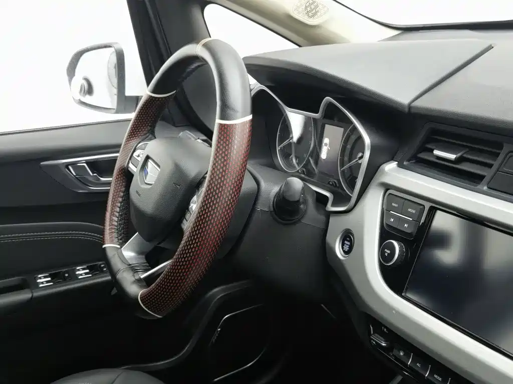 Geely Vision X3 — фото 22