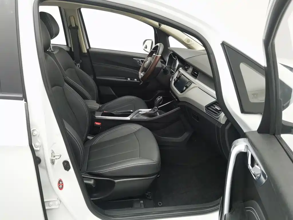 Geely Vision X3 — фото 23