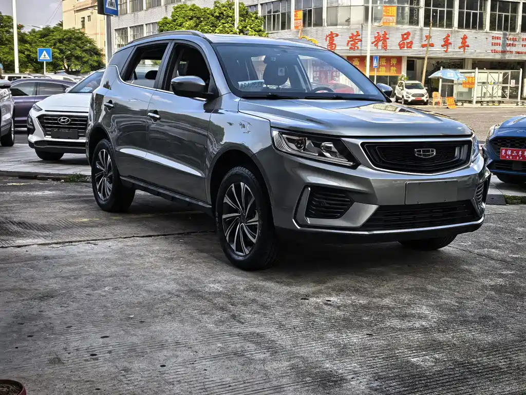 Geely Vision X6 — фото 3
