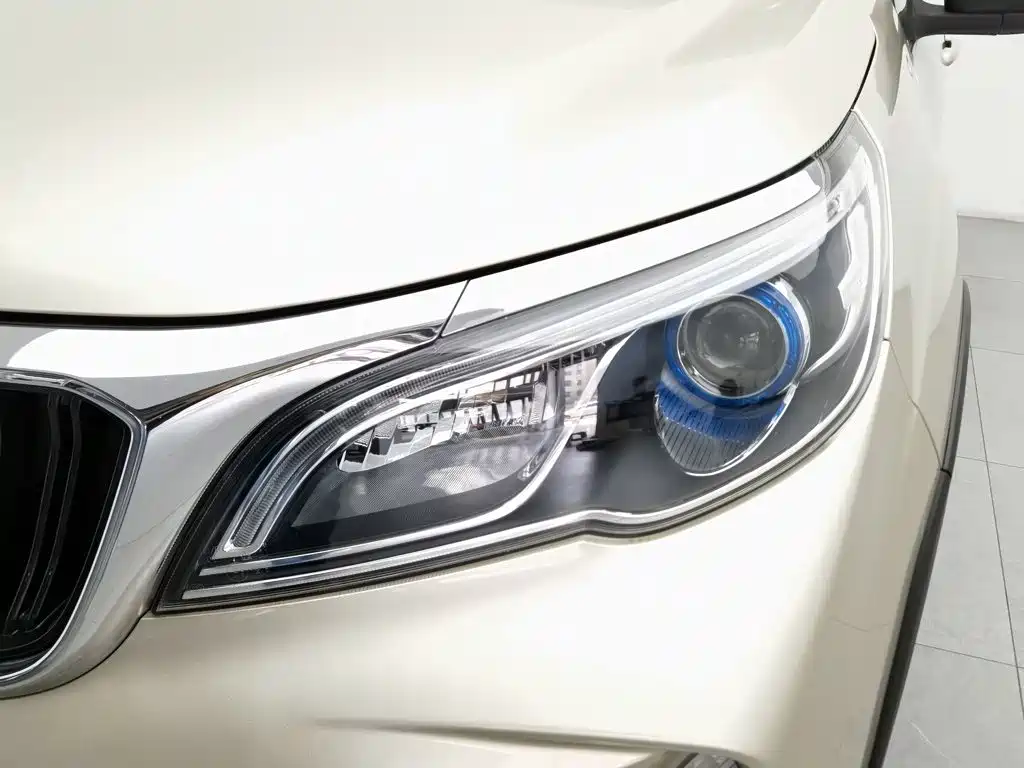 Geely Vision X3 — фото 7