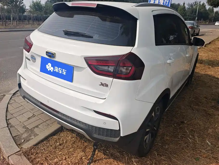 Geely Vision X3 — фото 3