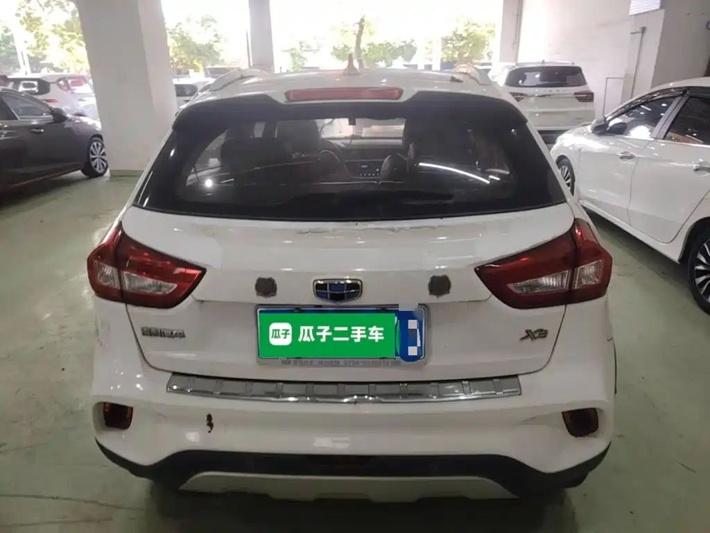 Geely Vision X3 — фото 6