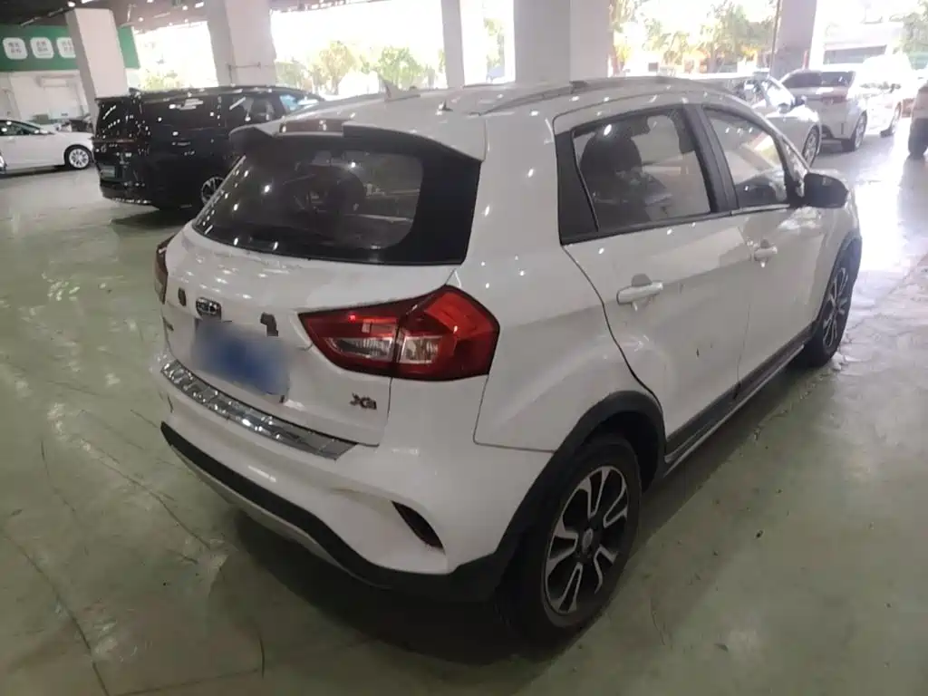 Geely Vision X3 — фото 7