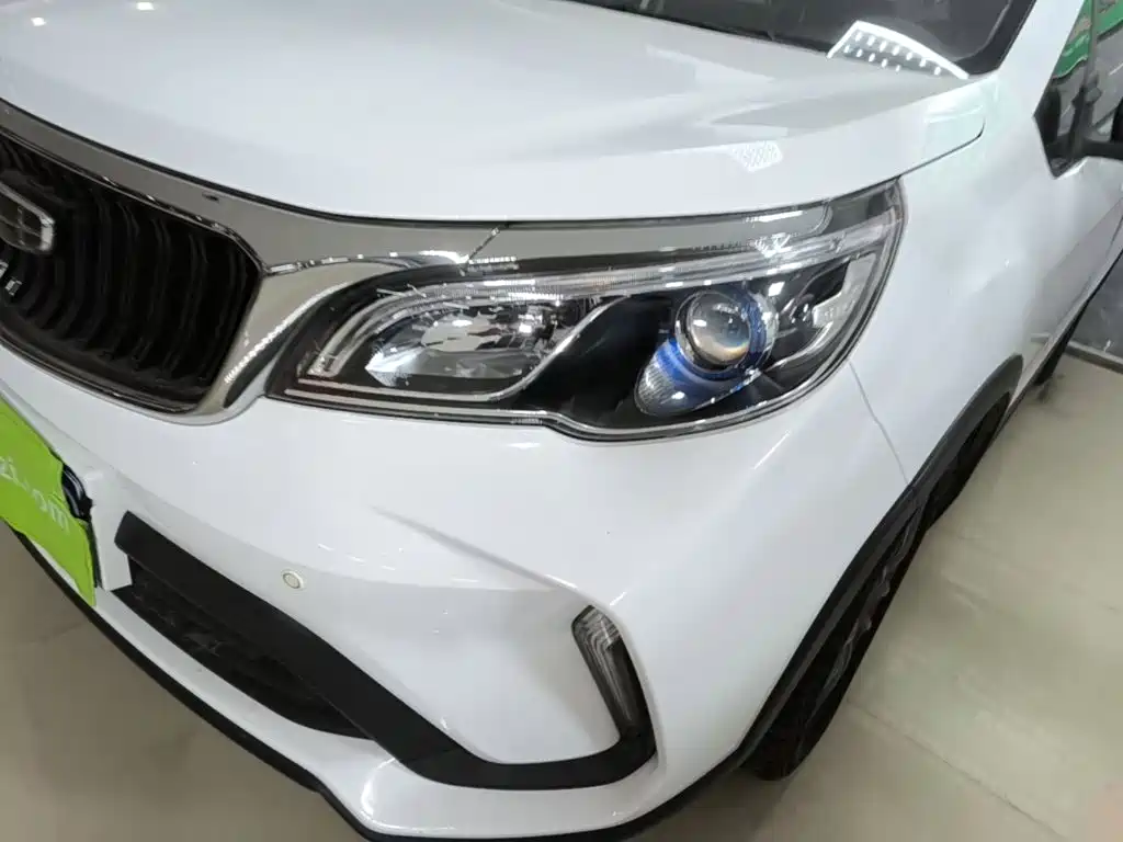 Geely Vision X3 — фото 24