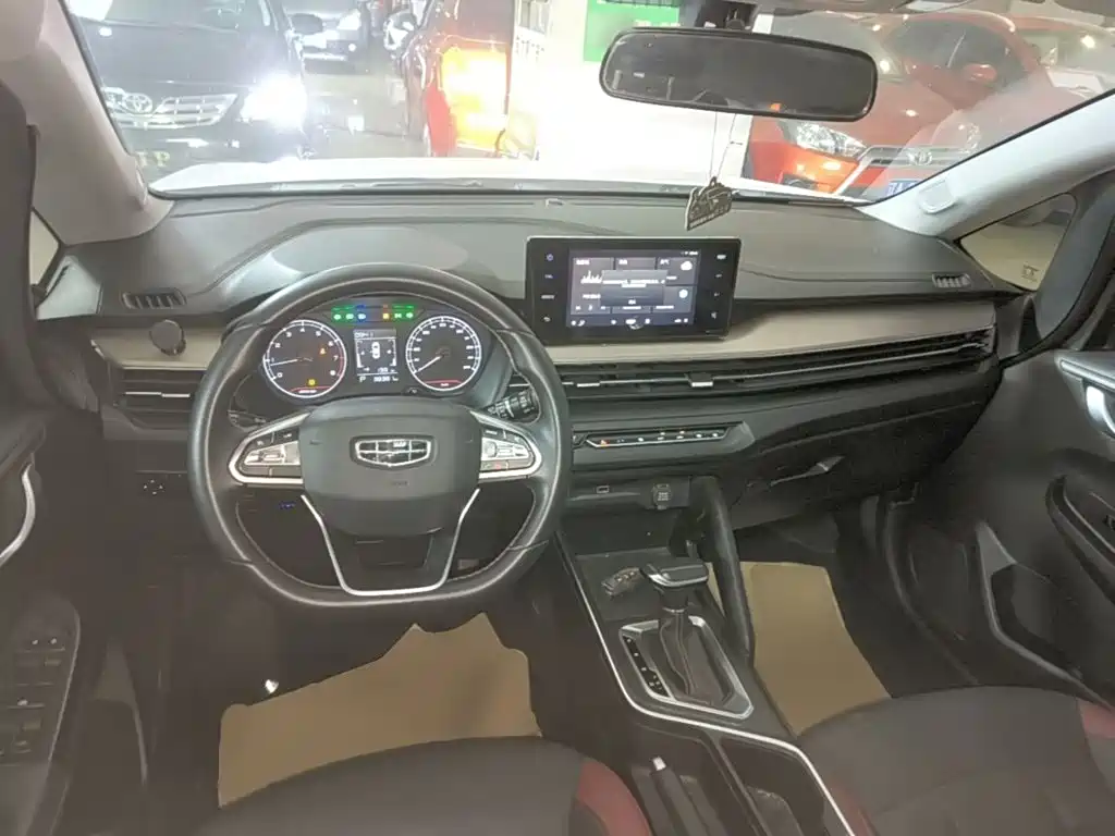 Geely Vision X3 — фото 10