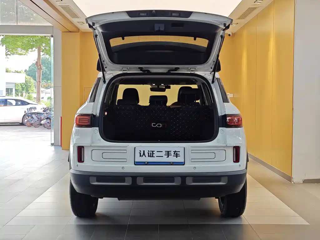 Geely Icon — фото 29