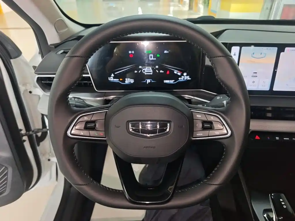 Geely Binrui — фото 11