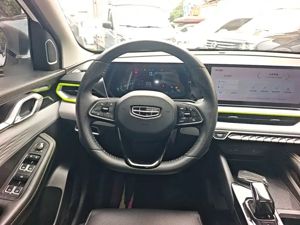 Geely Binyue — фото 11
