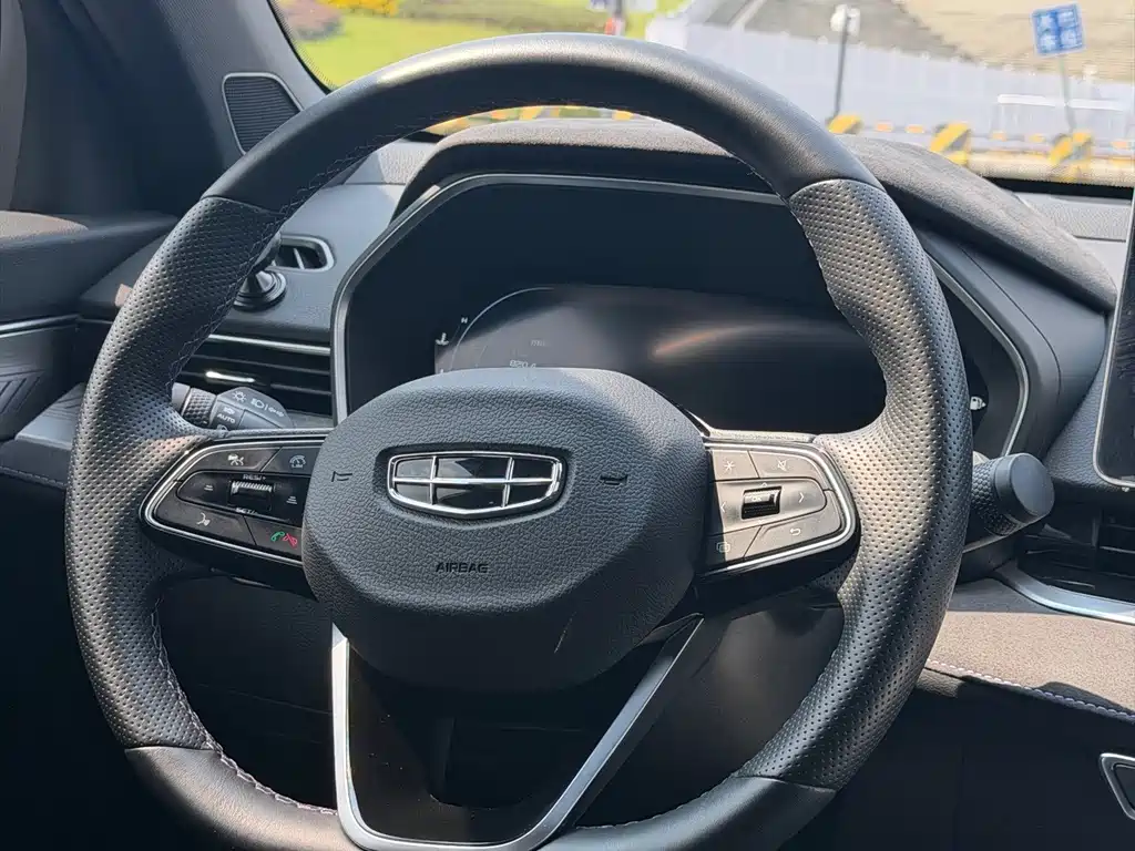 Geely Xingrui — фото 15