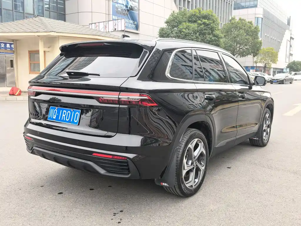 Geely Xingyue L — фото 5