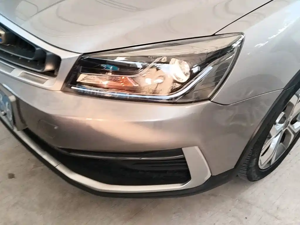 Geely Vision S1 — фото 24