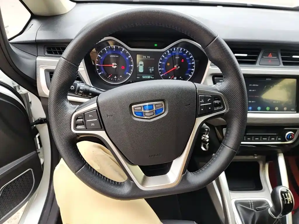 Geely Vision X3 — фото 11