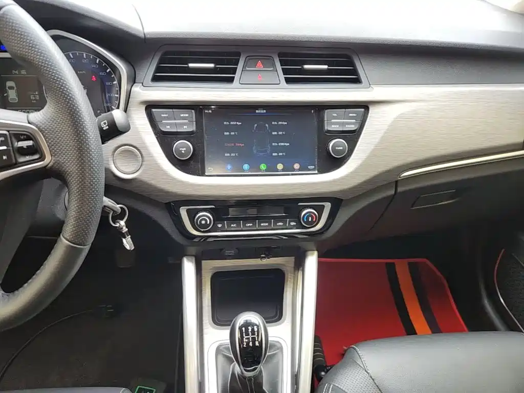 Geely Vision X3 — фото 13