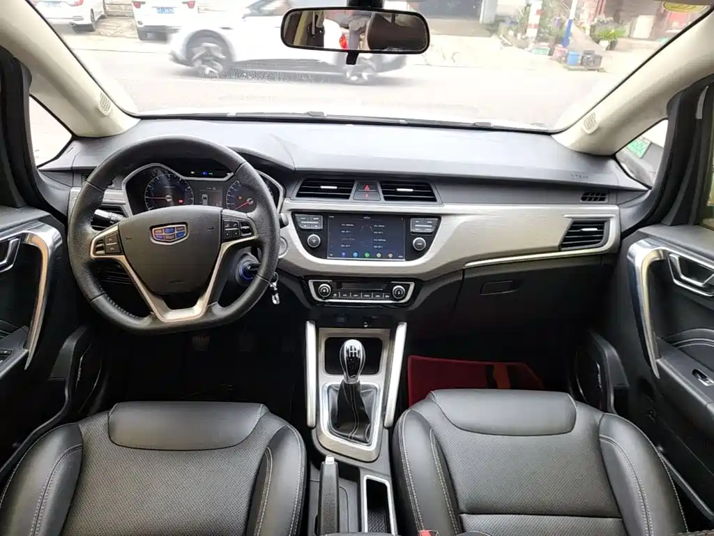 Geely Vision X3 — фото 10