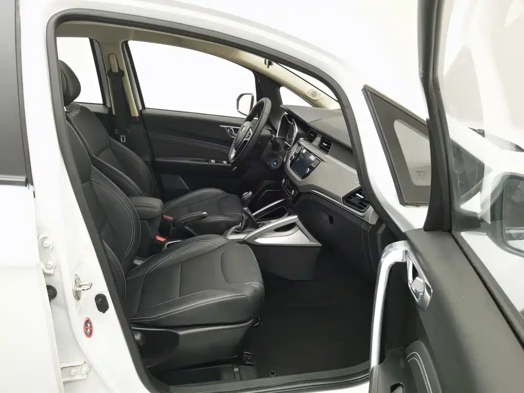 Geely Vision X3 — фото 23