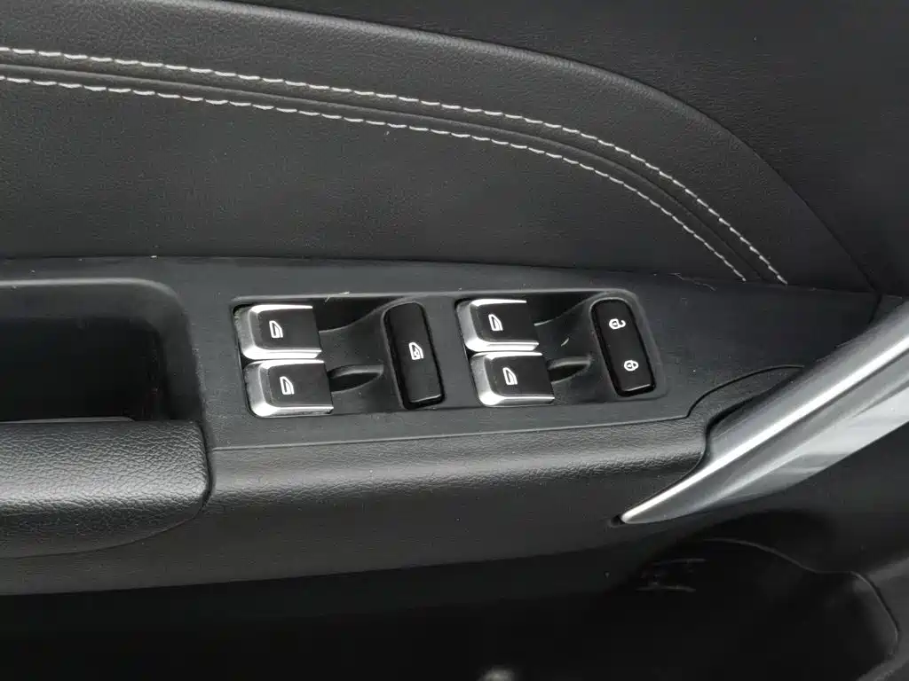 Geely Vision X3 — фото 9
