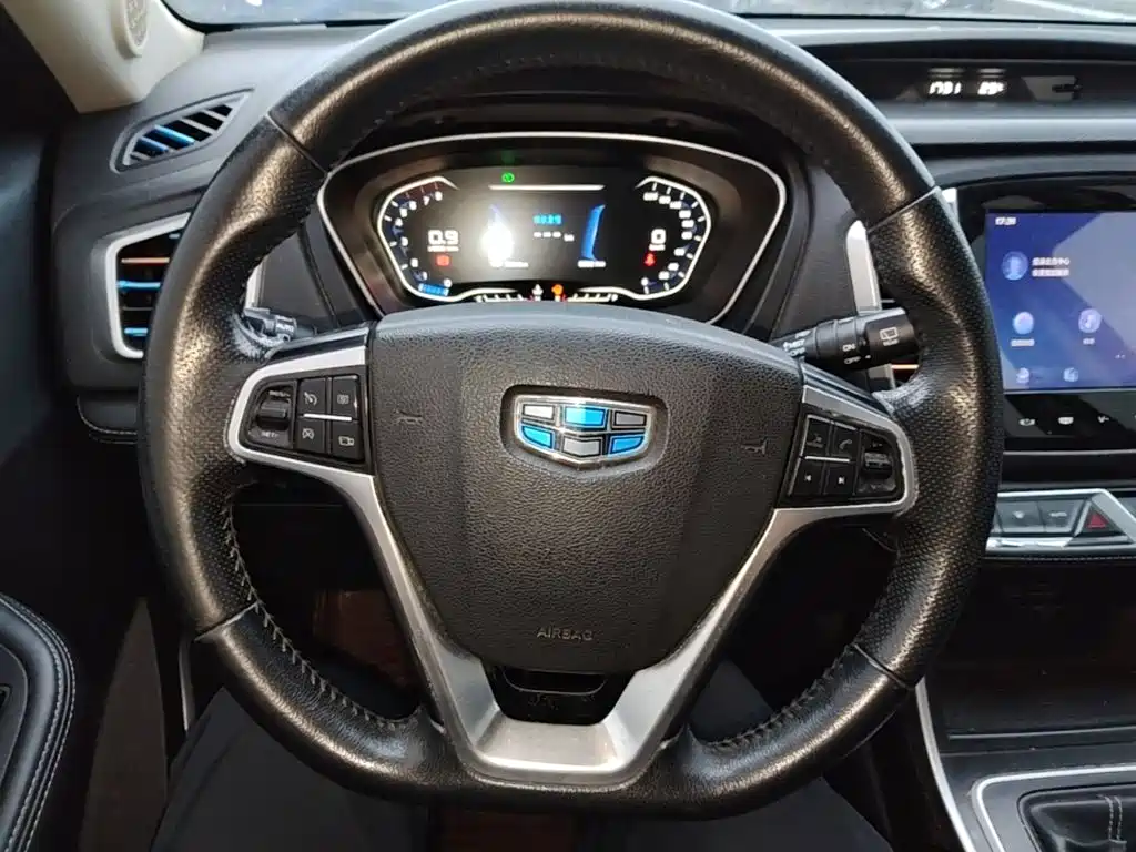 Geely Vision X6 — фото 11