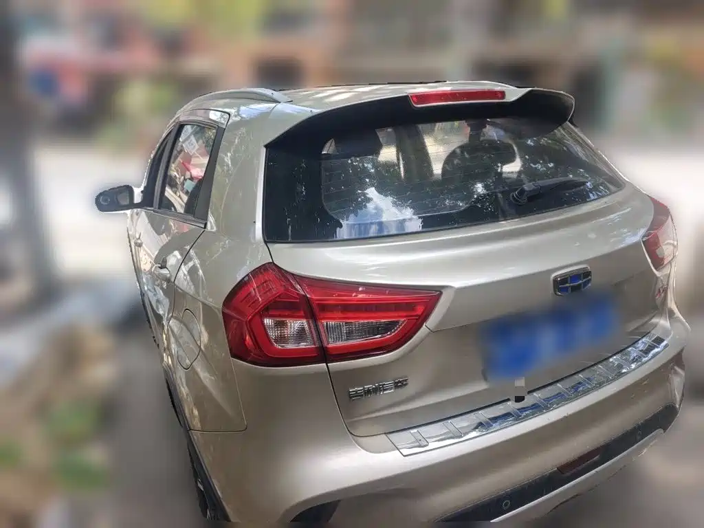 Geely Vision X3 — фото 4