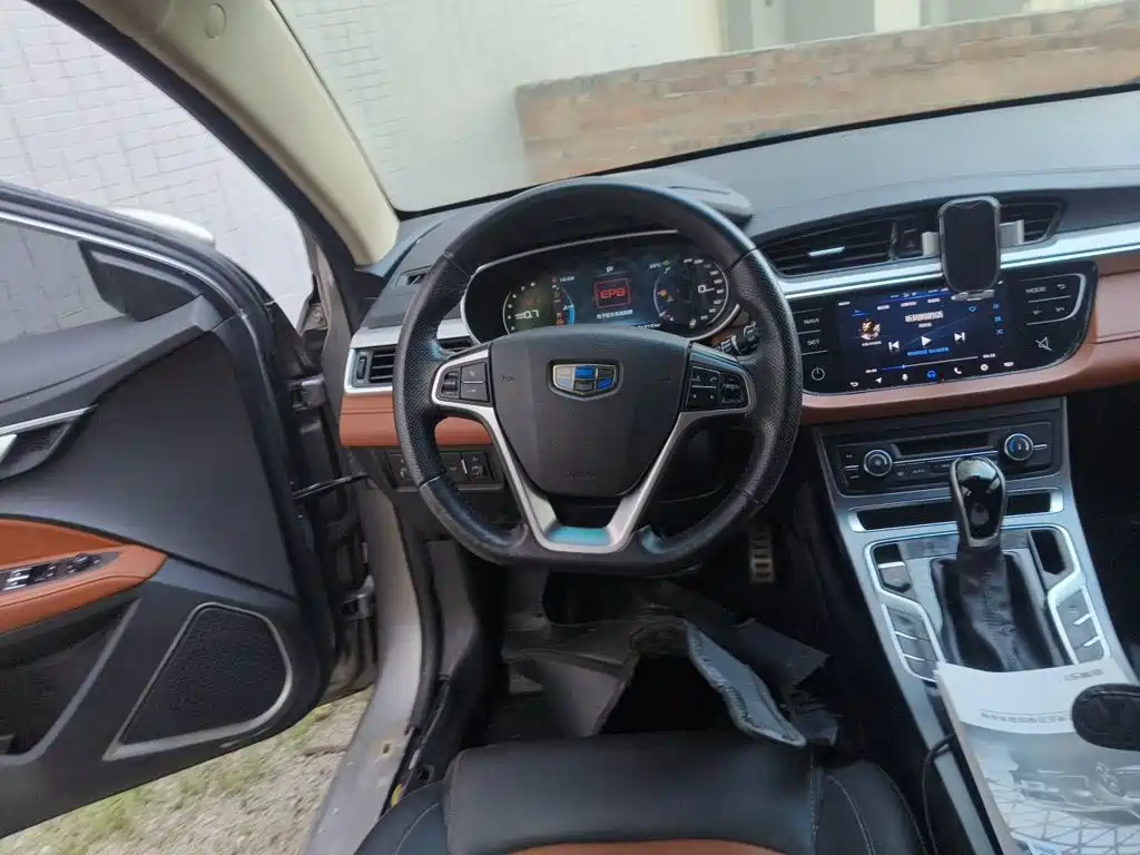 Geely Vision S1 — фото 13