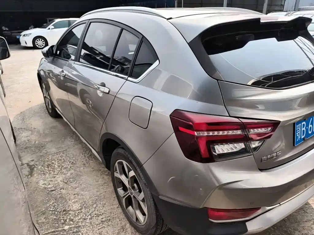 Geely Vision S1 — фото 5