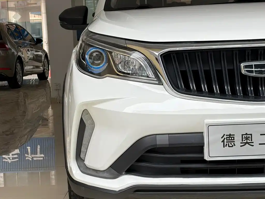 Geely Vision X3 — фото 2
