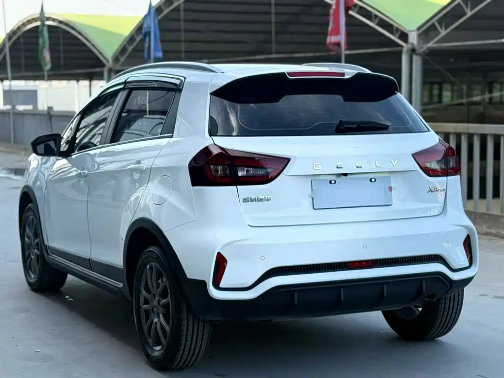 Geely Vision X3 — фото 4